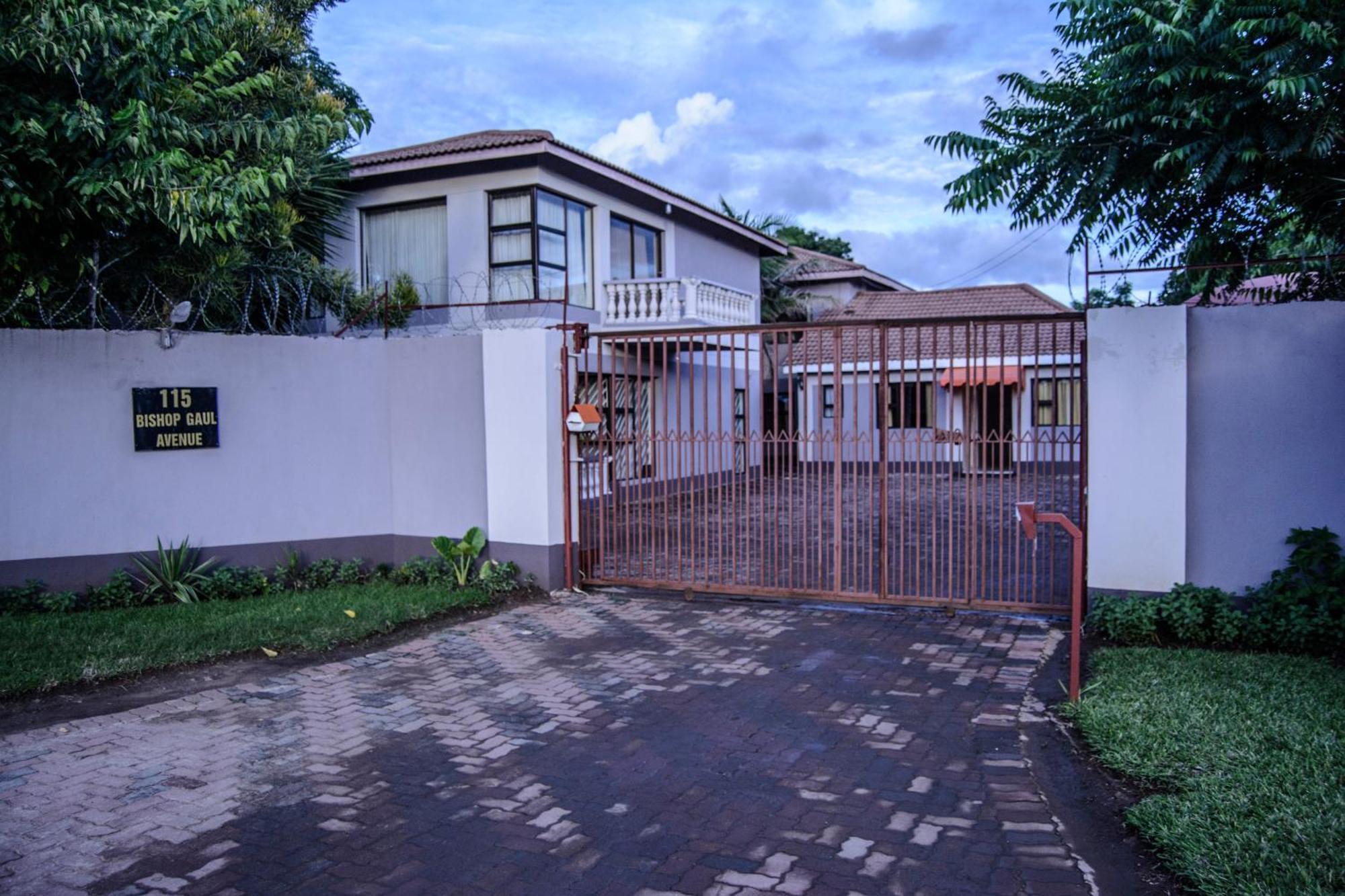 The Palace Guest House Harare Exterior foto