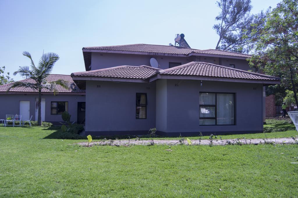 The Palace Guest House Harare Exterior foto