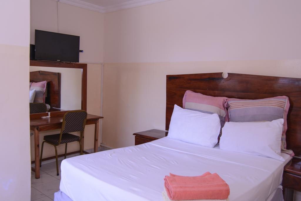 The Palace Guest House Harare Exterior foto